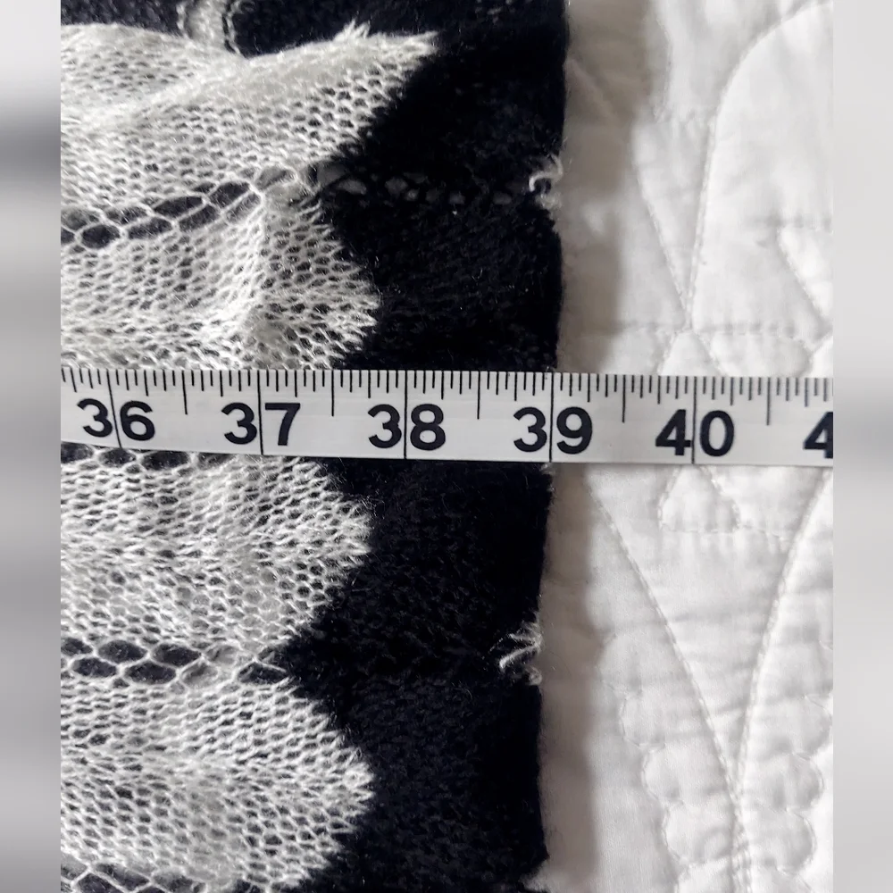 * Chevron Soft Knit Scarf In Black, White, Mint, Gray Lightweight, Like New